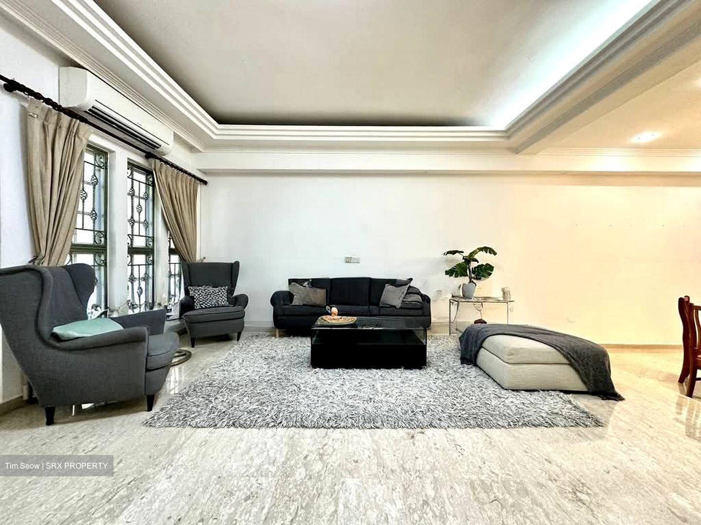 Fowlie Road (D15), Terrace #560680501